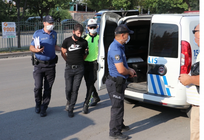 Koronavirüs denetiminde minibüs şoförü ehliyetsiz çıktı